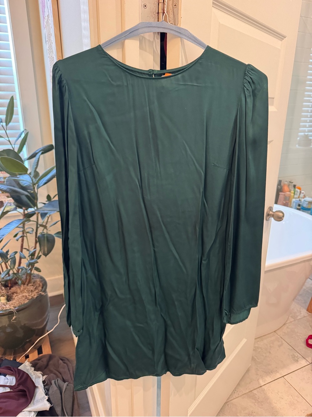 Women's Green Long-Sleeve Silk Dress